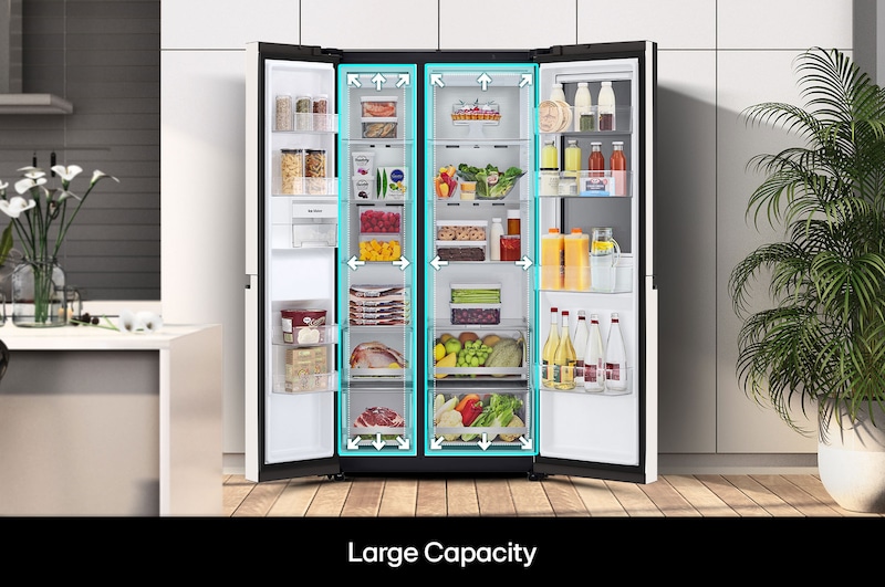 Refrigerador Side-by-Side LG VS23BQB Beige destacando su Gran Capacidad: puertas abiertas con numerosos alimentos organizados, demostrando el máximo espacio de almacenamiento.