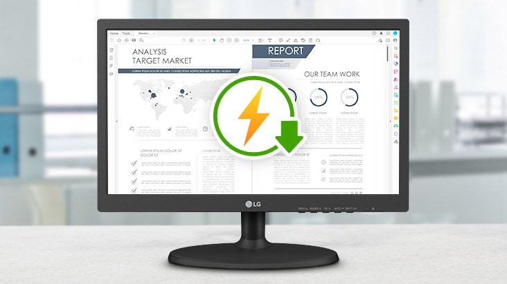 El monitor HD está sobre el escritorio y se muestra un icono de ahorro de energía en su pantalla.