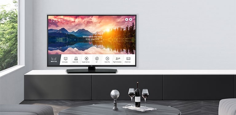 Smart TV Hotelera 4K UHD con Solución Pro: Centric y b-LAN integrado1