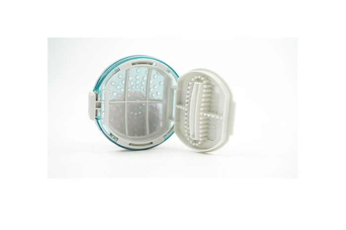 front view with cap open