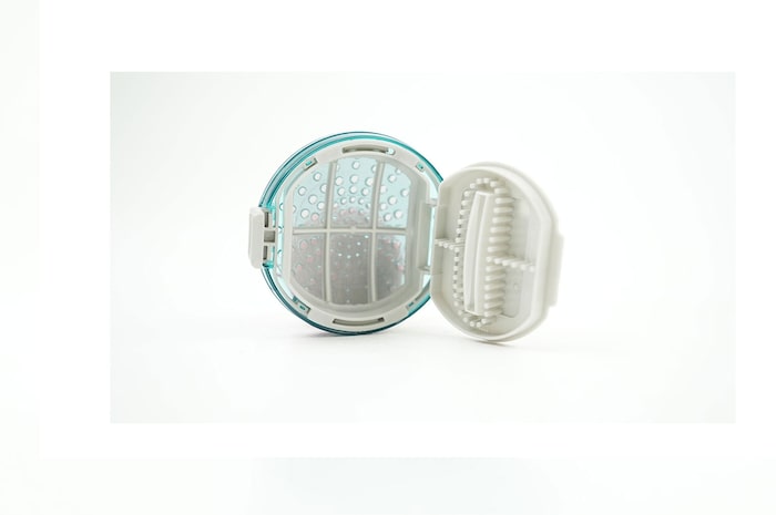 front view with cap open