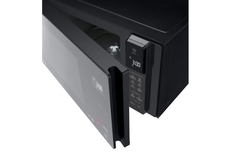 LG Horno de Microondas NeoChef™ 1.5 pies³   , MS1596DIR