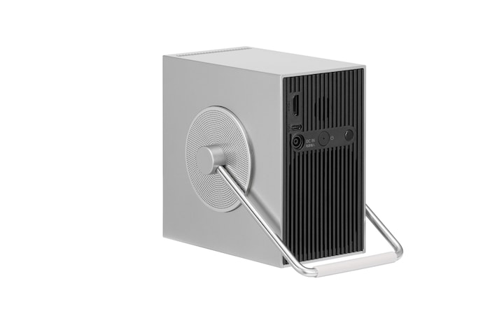 LG CineBeam Q | Mini proyector 4K UHD, HU710PB