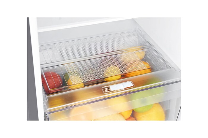 Moist balance crisper detail