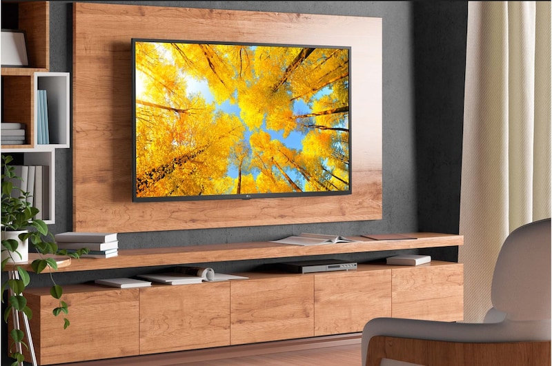 LG Pantalla LG UHD AI ThinQ 55" UQ74 4K Smart TV, 55UQ7400PSF