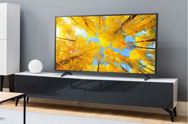 LG Pantalla LG UHD AI ThinQ 55" UQ74 4K Smart TV, 55UQ7400PSF