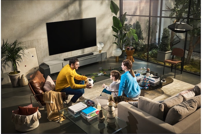 LG Pantalla LG OLED evo Gallery Edition 77" G2 4K Smart TV con ThinQ AI , OLED77G2PSA