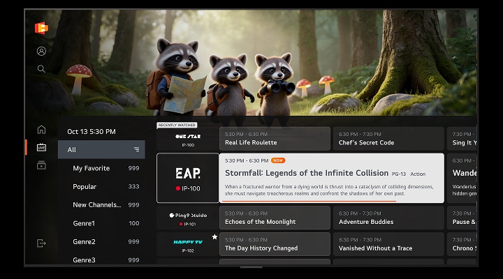 La interfaz de TV en vivo de LG Channels presenta personajes de mapaches animados en un fondo de bosque, mostrando la hora actual y una guía de canales que organiza los programas junto con sus horarios de emisión programados.