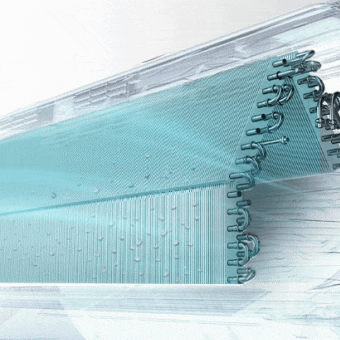Visualización de la tecnología auto clean plus en un aire acondicionado, mostrando un proceso de autosecado con flujo de aire azul.