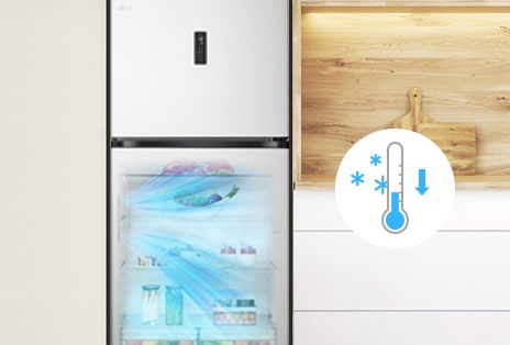 LG top freezer refrigerator with Smart Fresh Air that lowers temperature by 1°C before high usage times to boost cooling.