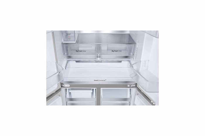 Bottom drawer open without food