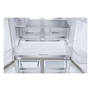 Bottom drawer open without food