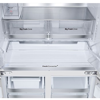 Bottom drawer open without food