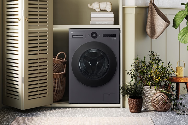 It shows the image of the interior of the washing machine