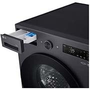 Side view detergent port 