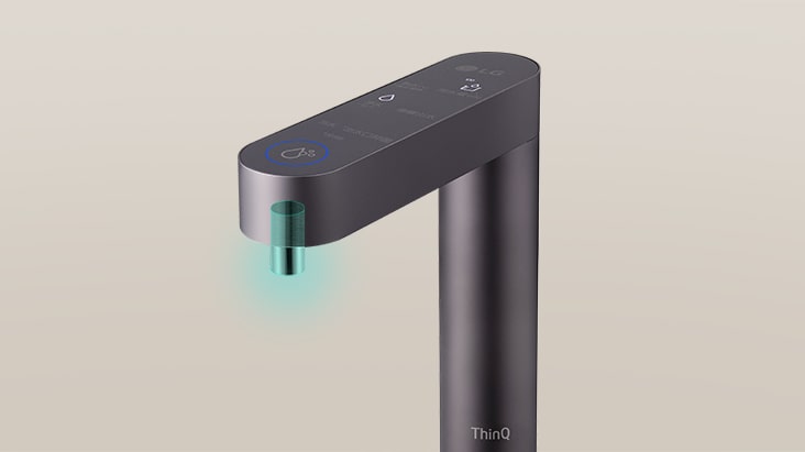 A water purifier outlet with a bright highlight effect	