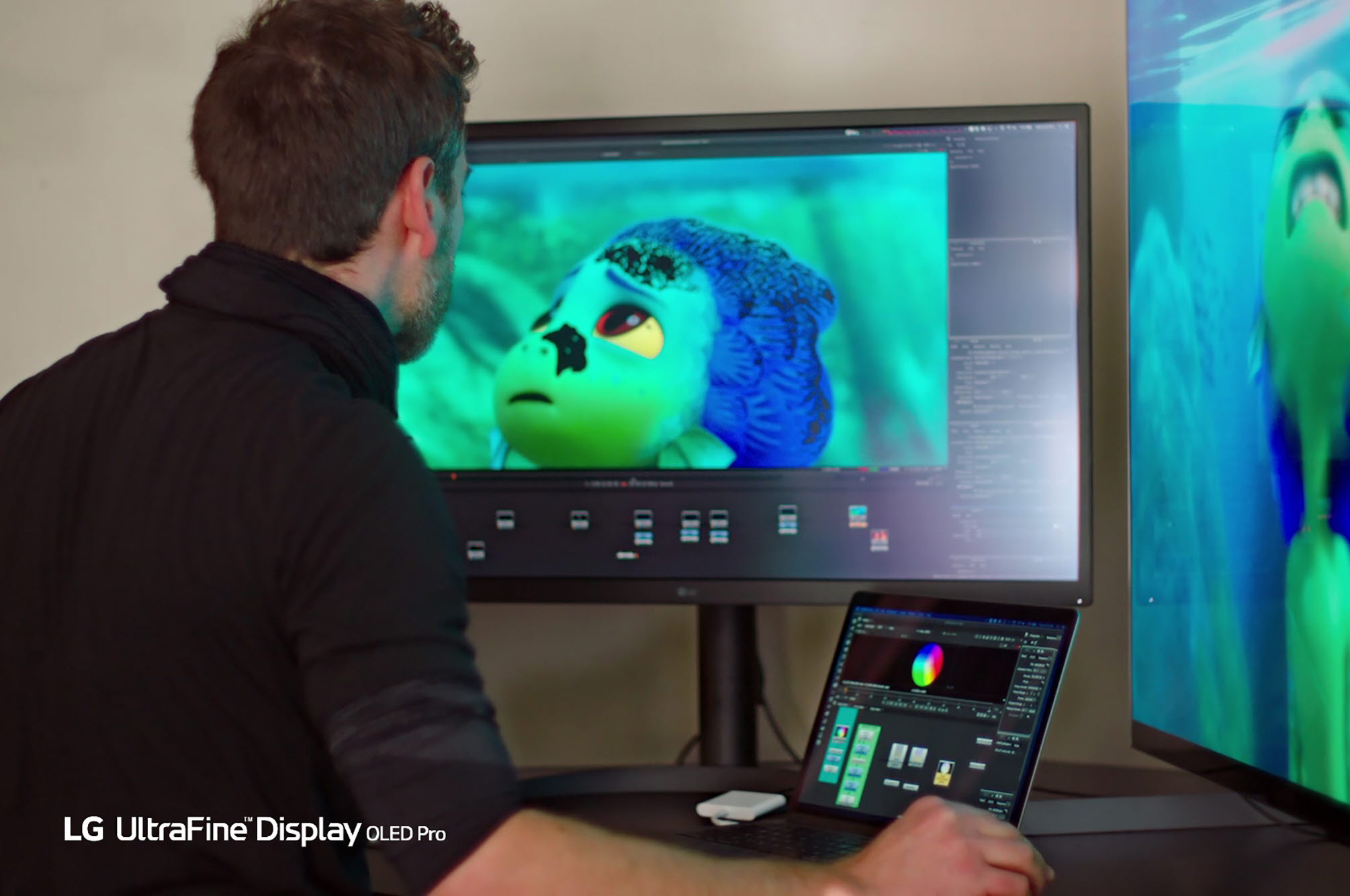LG 31.5" 4K OLED Display with Pixel Dimming and 1M : 1 Contrast Ratio, 32EP950-B