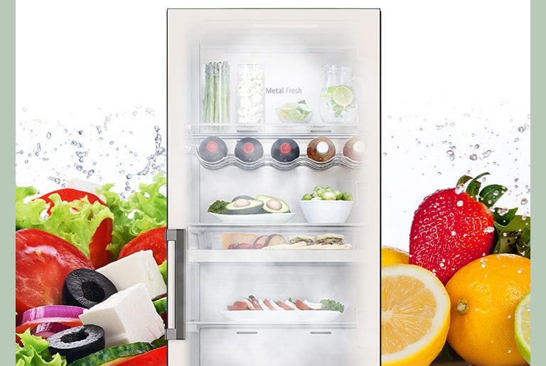 The inside of the product is transparent, cold air comes out, and fresh fruits and salads are shown next to the product image.