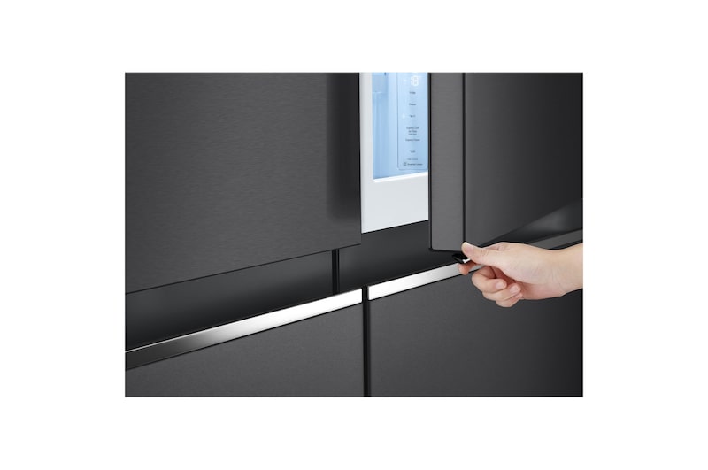 LG 694L Side-by-Side Fridge with Door-in-Door™ in Matte Black Finish , GC-M257CQFL