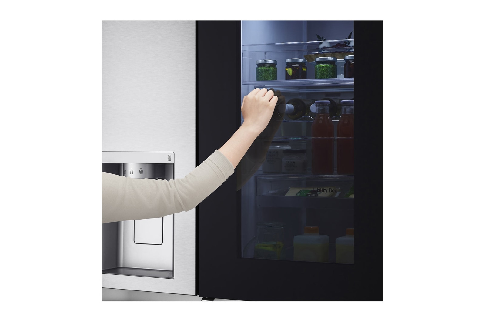 LG 674L Side-by-Side Fridge with InstaView & Door-in-Door™ in Noble Steel Finish , GC-X257CSES