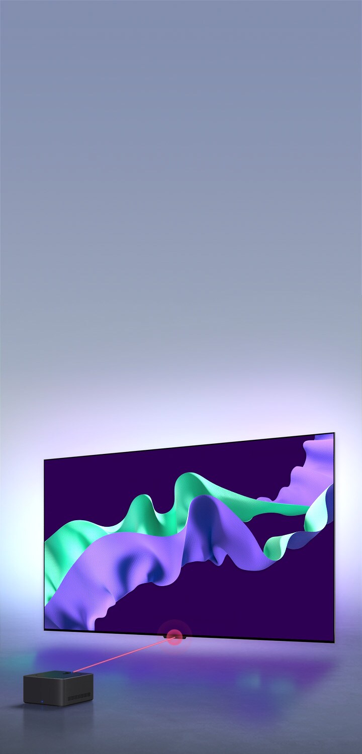 LG OLED evo M4 geeft een paars en muntkleurig abstract kunstwerk weer op het scherm. De tv gaat vervolgens achteruit en draait naar een hoek van 45 graden, waarbij de Zero Connect Box zichtbaar wordt vóór de tv. Er verschijnt een rood wifisignaal, een rode straal gaat naar de tv en rode cirkels worden uitgestoten. De paarse en muntgroene kleuren reflecteren op de ruimte onder de tv.