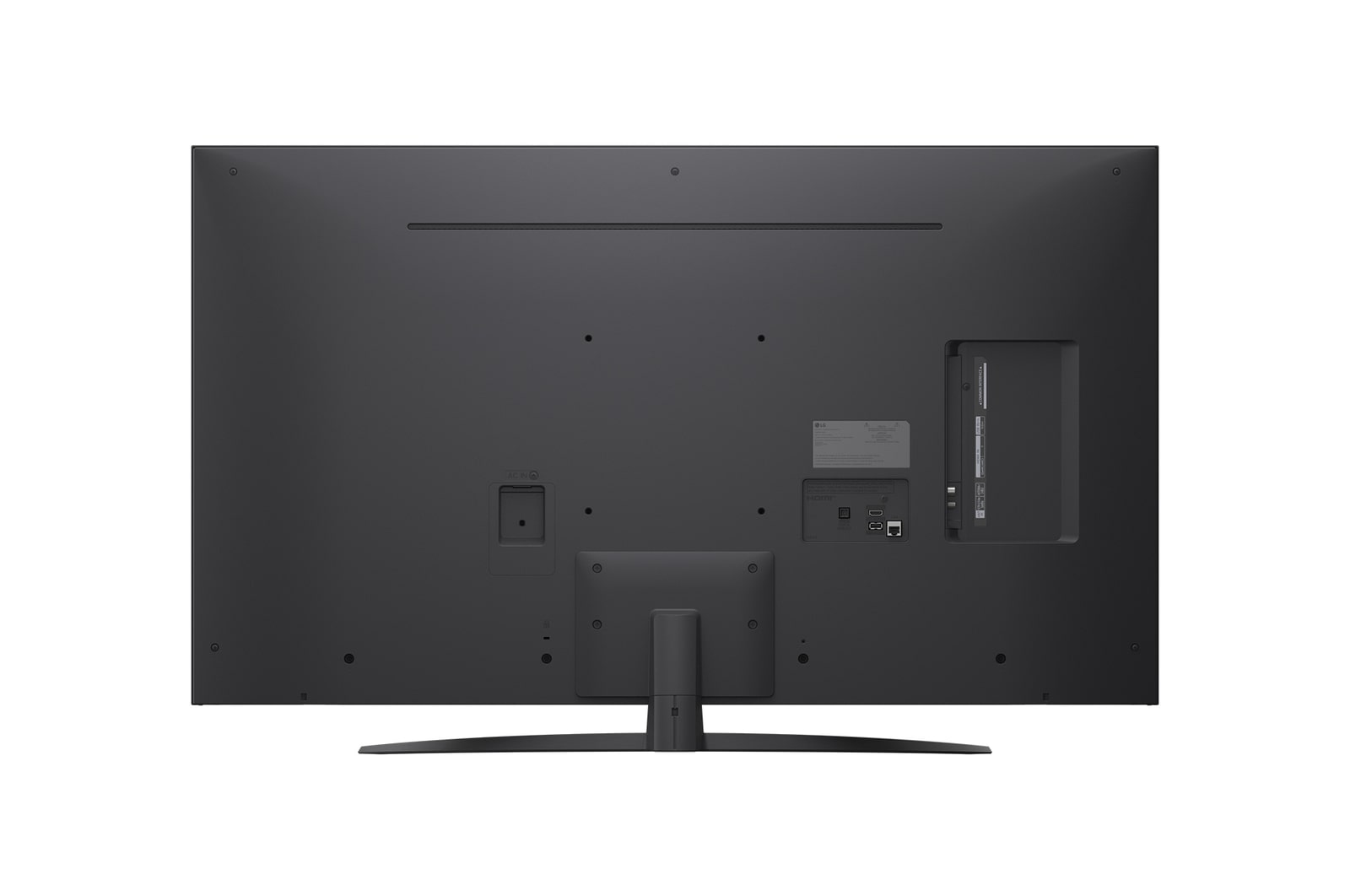 LG TV-scherm met een AI Magic Remote op de voorgrond. De AI-knop is gemarkeerd en een tekstballon toont tekst, stel een film voor die ik leuk vind. Op het scherm zien we het gebruikerspictogram E, dat aangeeft hoe AI Voice ID in staat was om te identificeren welke gebruiker het was en gepersonaliseerde aanbevelingen te geven op basis van alleen hun stem.
