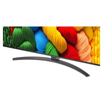 Vóór en na vergelijking van hoe LG 4K Super Opschalen de beeldkwaliteit verbetert. Twee panelen met dezelfde afbeelding van een kleurrijke vogel die op een tak in een bos zit; het rechter paneel is vervaagd. De titel beschrijft hoe 4K Super Opschalen de resolutie, helderheid en duidelijkheid verbetert. 