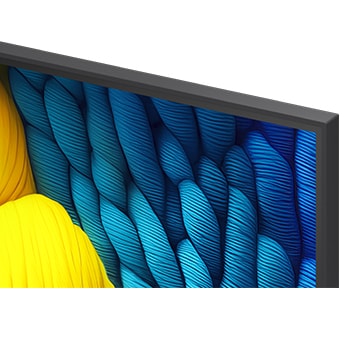 Vóór en na vergelijking van hoe LG 4K Super Opschalen de beeldkwaliteit verbetert. Twee panelen met dezelfde afbeelding van een kleurrijke vogel die op een tak in een bos zit; het rechter paneel is vervaagd. De titel beschrijft hoe 4K Super Opschalen de resolutie, helderheid en duidelijkheid verbetert. 