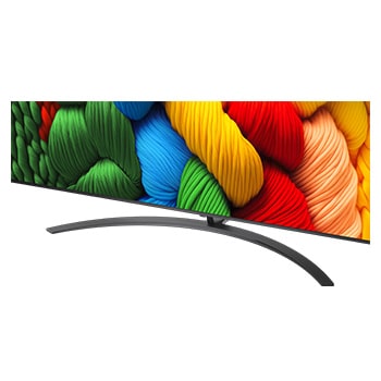 Vóór en na vergelijking van hoe LG 4K Super Opschalen de beeldkwaliteit verbetert. Twee panelen met dezelfde afbeelding van een kleurrijke vogel die op een tak in een bos zit; het rechter paneel is vervaagd. De titel beschrijft hoe 4K Super Opschalen de resolutie, helderheid en duidelijkheid verbetert. 