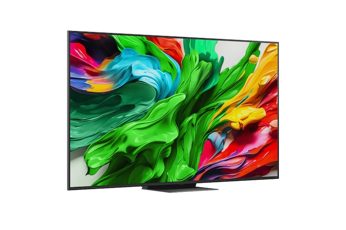 Naar rechts gericht zijaanzicht in een lichte hoek van de LG QNED evo TV