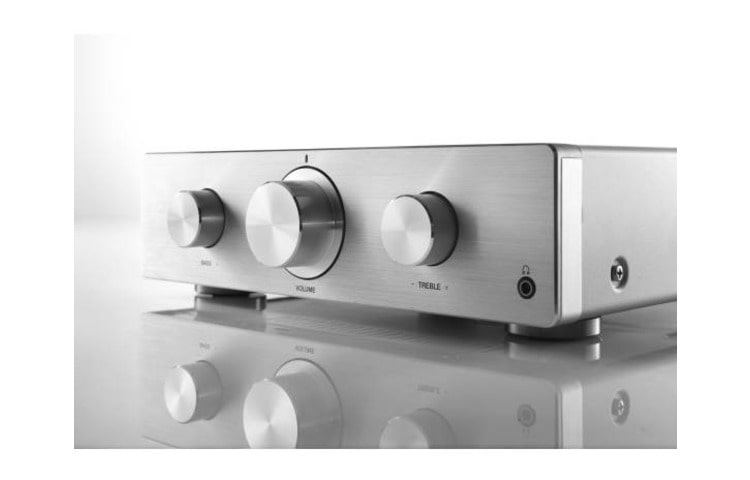 LG Micro DVD System met 100W vermogen, compatibel met iPhone/iPod, USB Direct Recording, Portable in en HDMI out., TB106