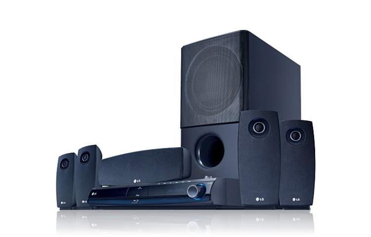 Vooraanzicht van De LG Home Theater Systemen Zorgen voor Een ongekende helderheid in Zowel beeld als geluid HB954SA