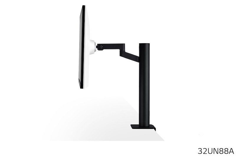 LG 31,5" UHD 4K Ergo IPS-monitor met USB Type-C™, 32UN88A-W