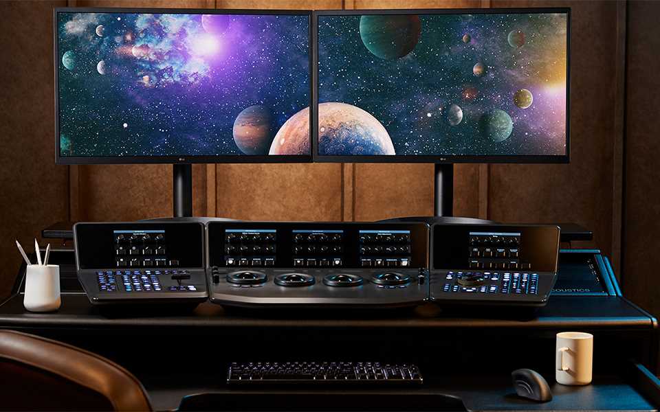 deskviewdual.jpg