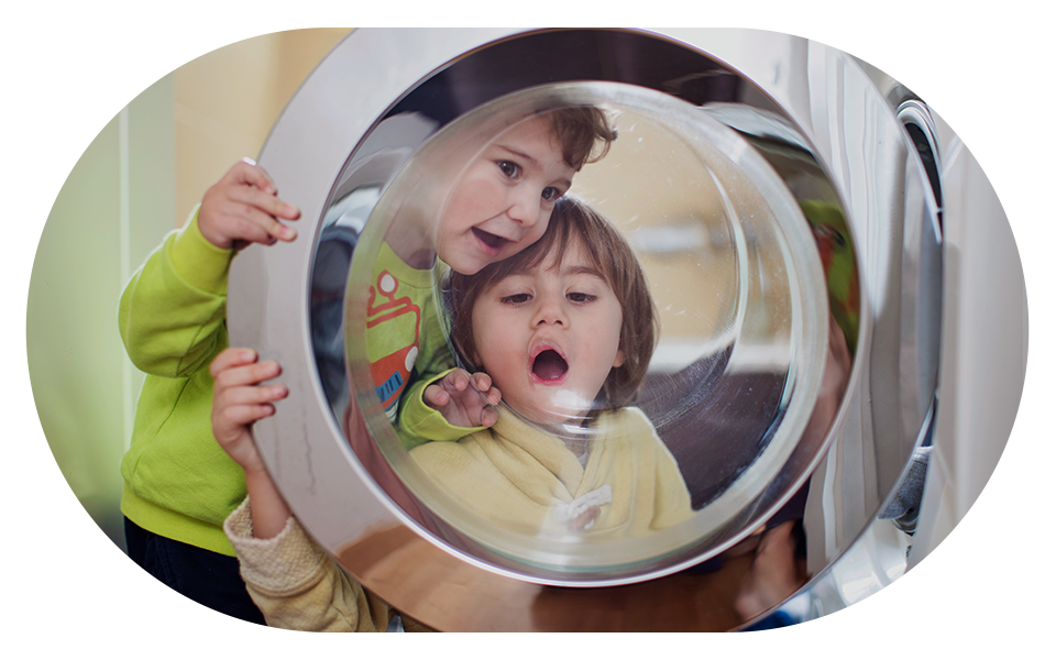 kinderen en wasmachine