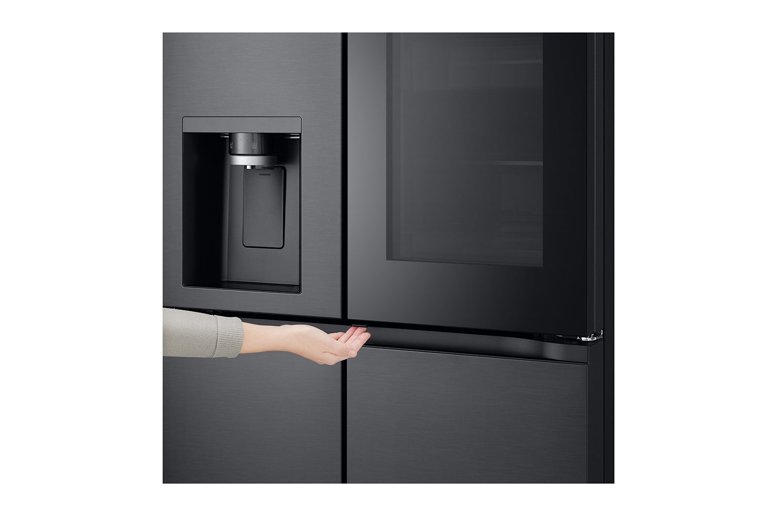 LG 847L French Door Fridge in Matte Black Finish, GF-V900MBLC
