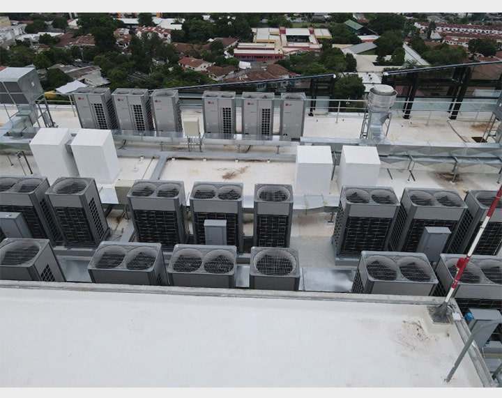  Un edificio de 20 niveles completamente climatizado