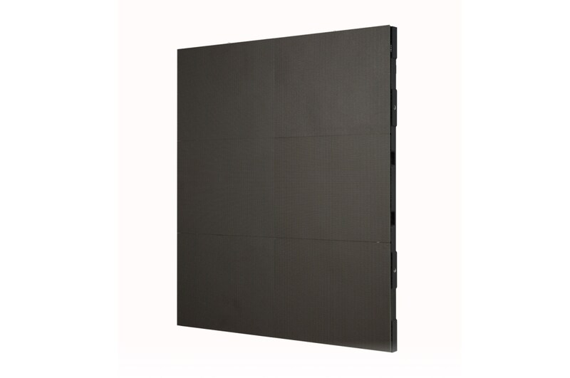 LG P1.5 1,000 nits  LG LED Curve Series for Indoor, LAP015EL6B