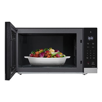 Oven With door open withh food