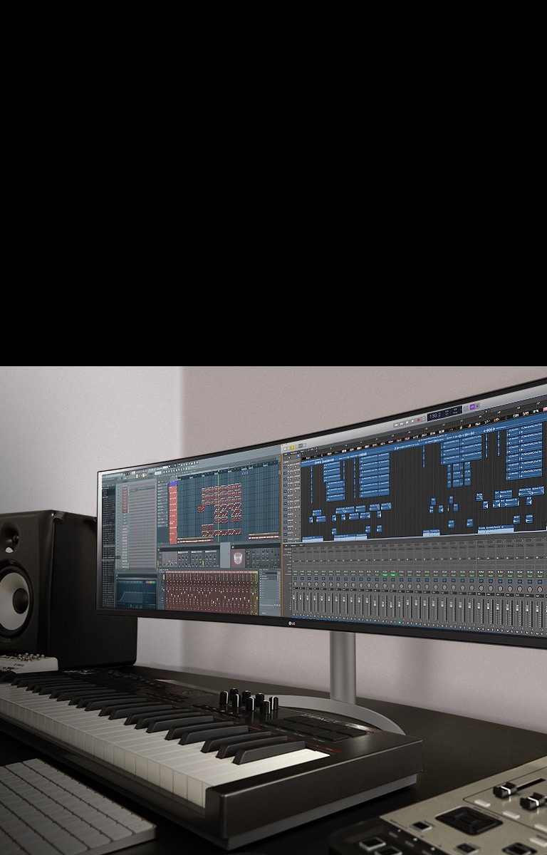 Muestra el 49WQ95C que despliega las herramientas para el trabajo de sonido con toda la cronología en una sola pantalla.