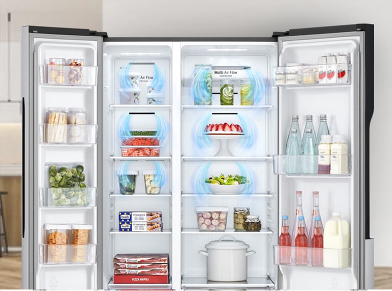 El interior del refrigerador expresando el frío.