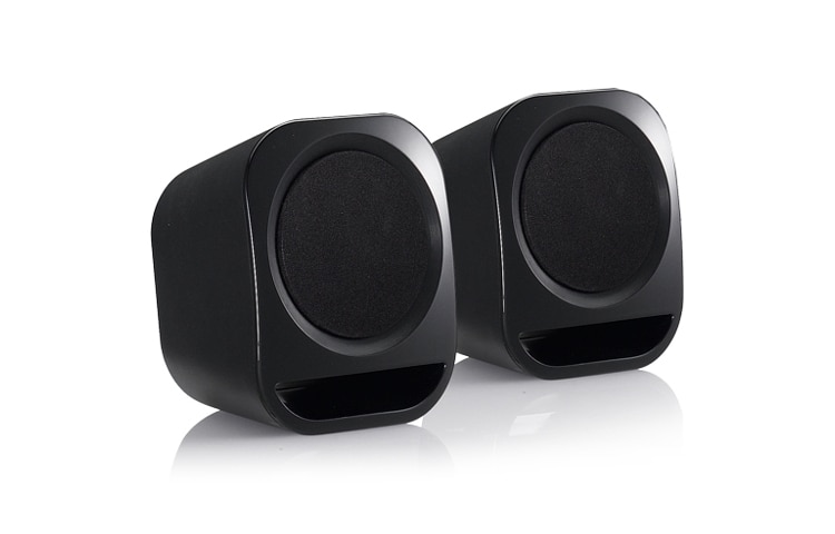 LG Vive grandes aventuras rodeado de sonido impresionante, con el sistema de teatro en casa BH4120S de LG., BH4120S