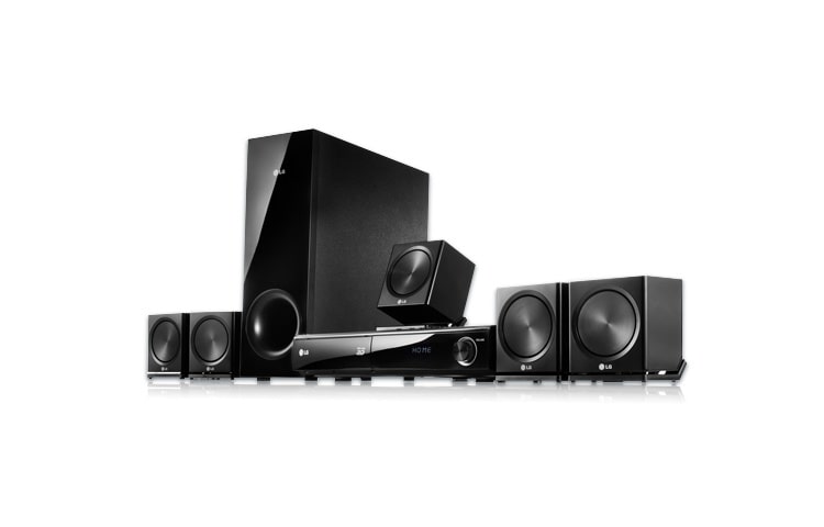 Front view of Viaja a mundos donde eres parte de la acción, con el sistema de teatro en casa 3D Blu-Ray HB806SV de LG. HB806SV