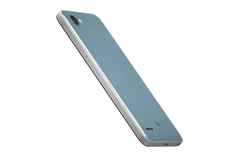 LG Q6 | Pantalla FullVision de 5.5" FHD+, LGM700H