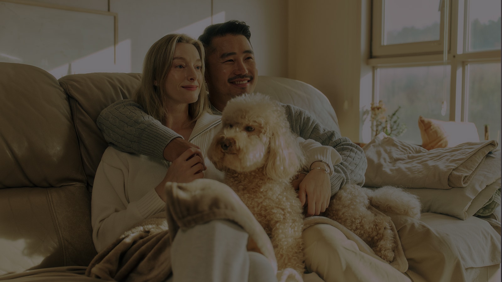 Video diario de fin de año de la pareja con electrodomésticos LG	