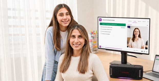 Imagen de una persona con electrodomésticos LG