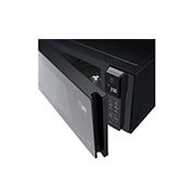 LG Horno Microondas NeoChef con Dorador 42 Litros con EasyClean, luz interior y base estable, negro, MH8296DIR