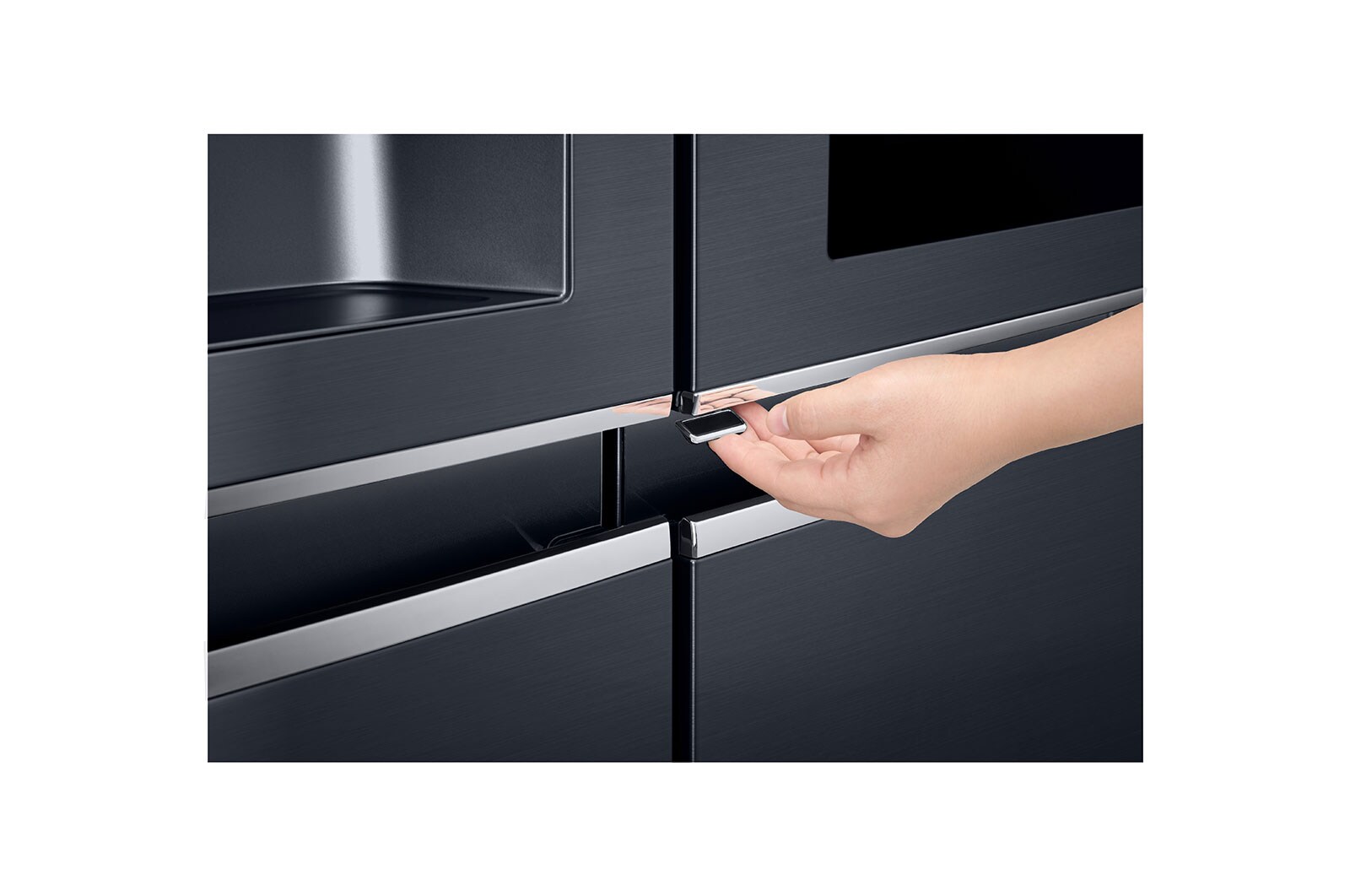 LG Refrigeradora Side by Side 601L, InstaView™ con HygieneFresh+ y conectividad Wi-Fi, Negro Mate, LS65SXT