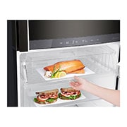 LG Refrigeradora Top Freezer 424L con DoorCooling, HygieneFresh+ y conectividad Wi-Fi, negra, LT44AGD