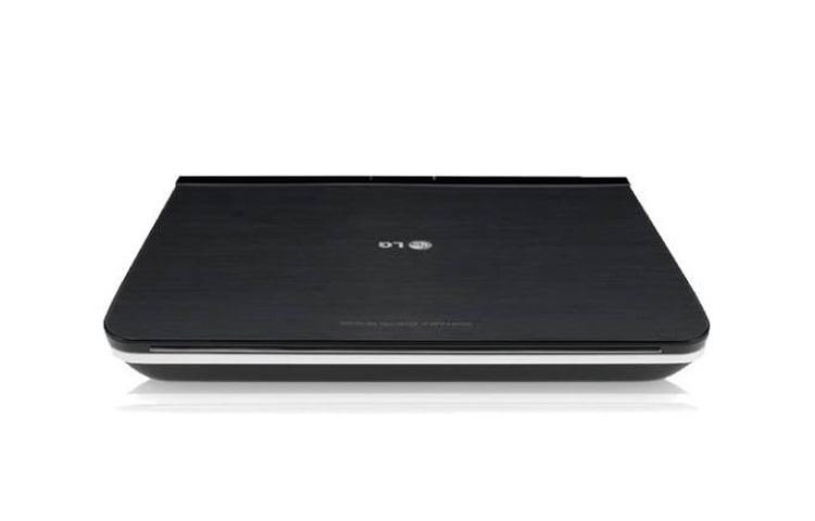 Vista frontal de DVD portátil con batería interna de 3 Hrs de duración. DP473B